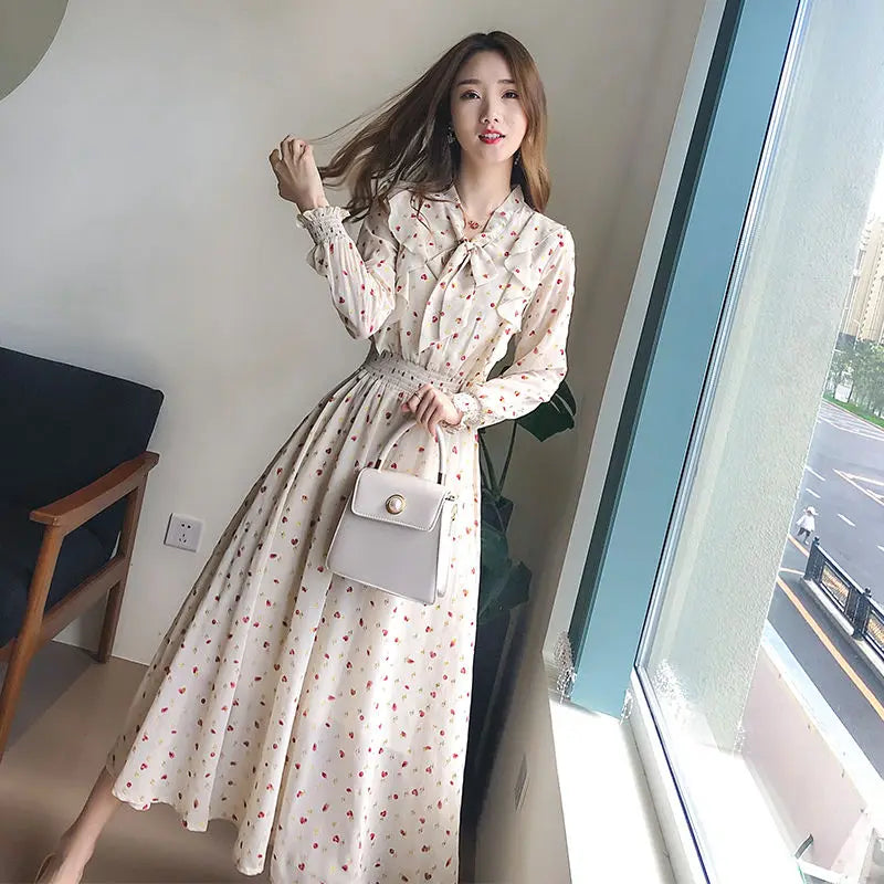 2021 Autumn Dress Women V Neck Bow Tie Chiffon Floral Dresses Elegant French Style Slim Waist Hearts Printed Long Sleeve Dresses