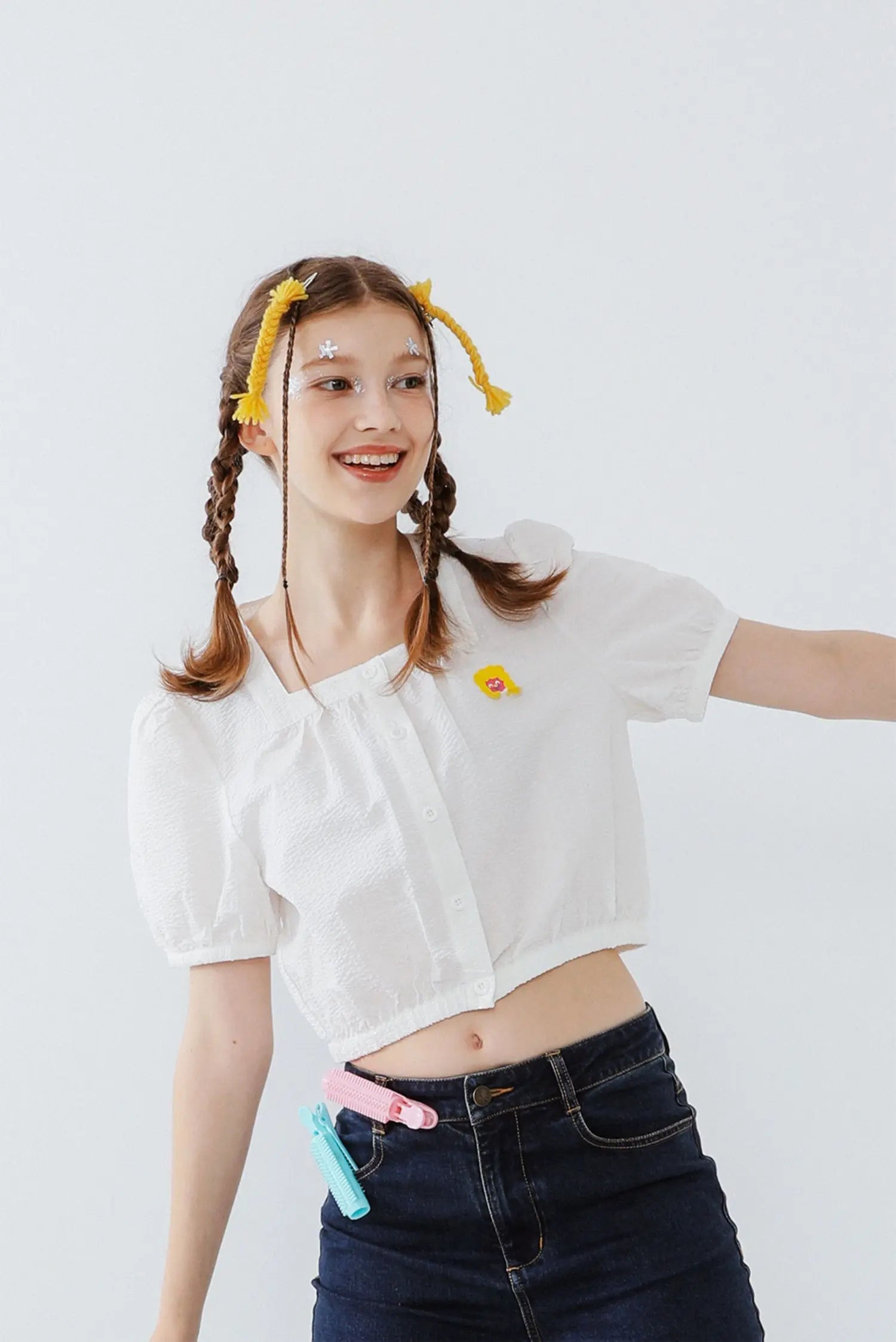 2023 Summer New Original Niche Design Women's White Cropped Shirts Crop Tops Cotton Short-sleeved Spicy Girl Short Blouse