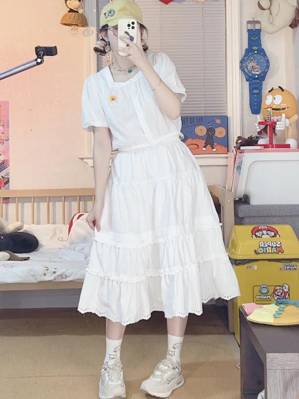 2023 Summer New Original Niche Design Women's White Cropped Shirts Crop Tops Cotton Short-sleeved Spicy Girl Short Blouse